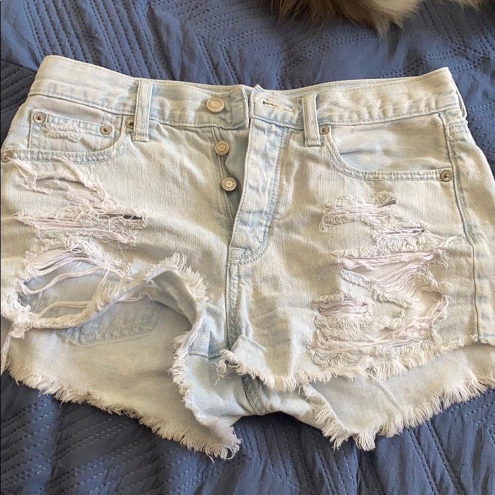 American Eagle High Rise Festival Shorts